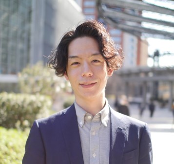 周りの家族とは違うと感じていたが、 自分にとっては当たり前の生活だった